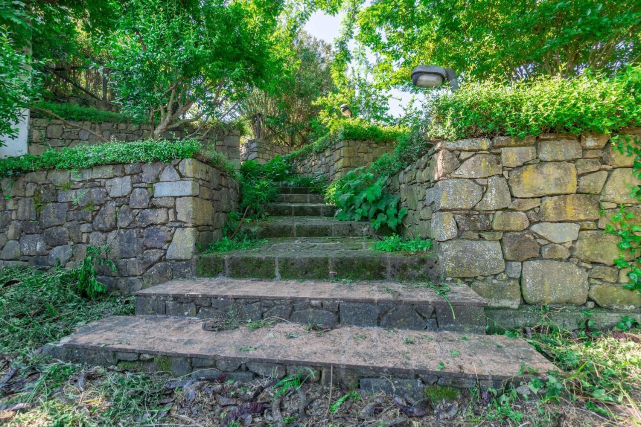 La Casa Medioevale Bed & Breakfast Лампорекио Екстериор снимка