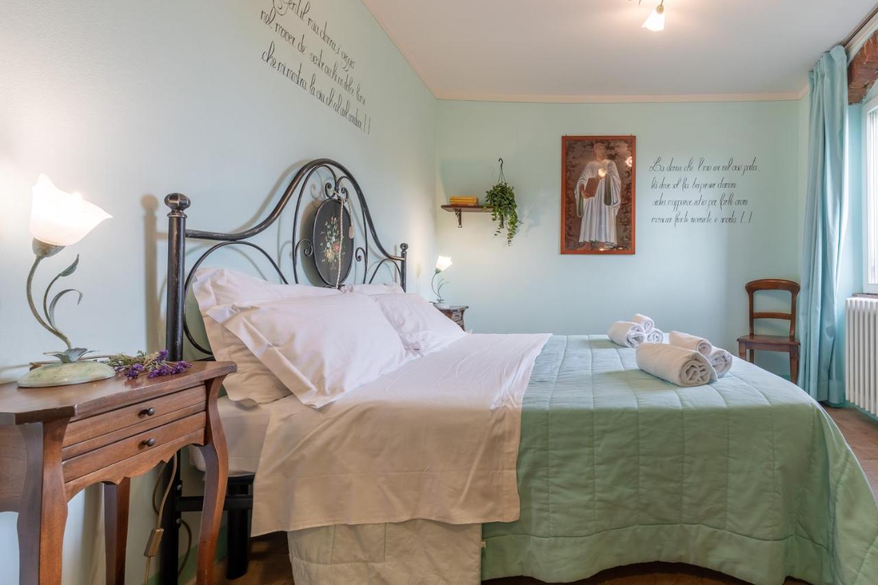 La Casa Medioevale Bed & Breakfast Лампорекио Екстериор снимка